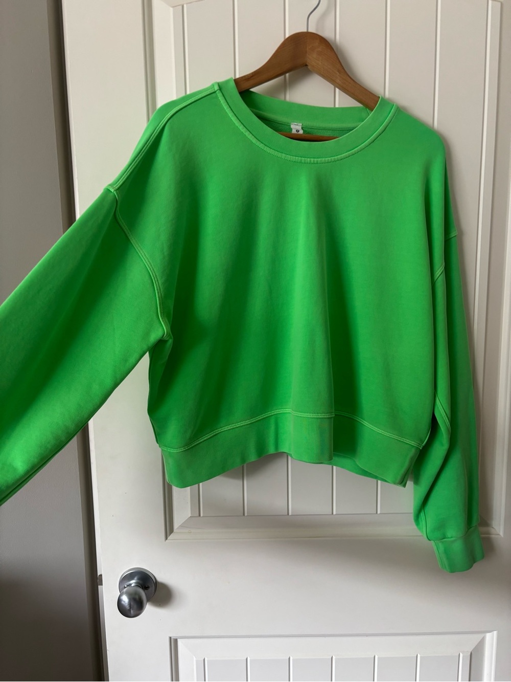 Lululemon Perfectly Oversized Cropped Crew Green Size 10 NWOT